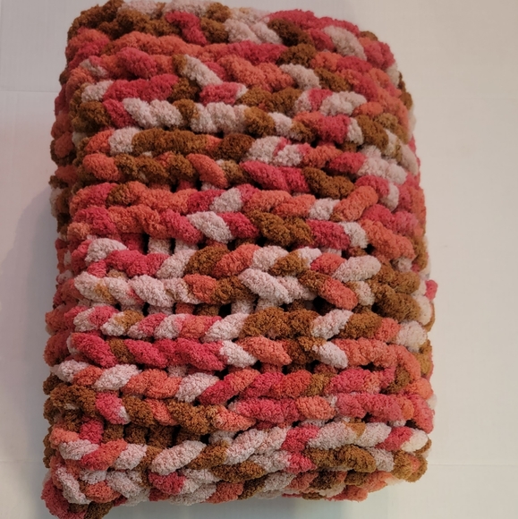 Handmade knit blanket - Picture 3 of 6